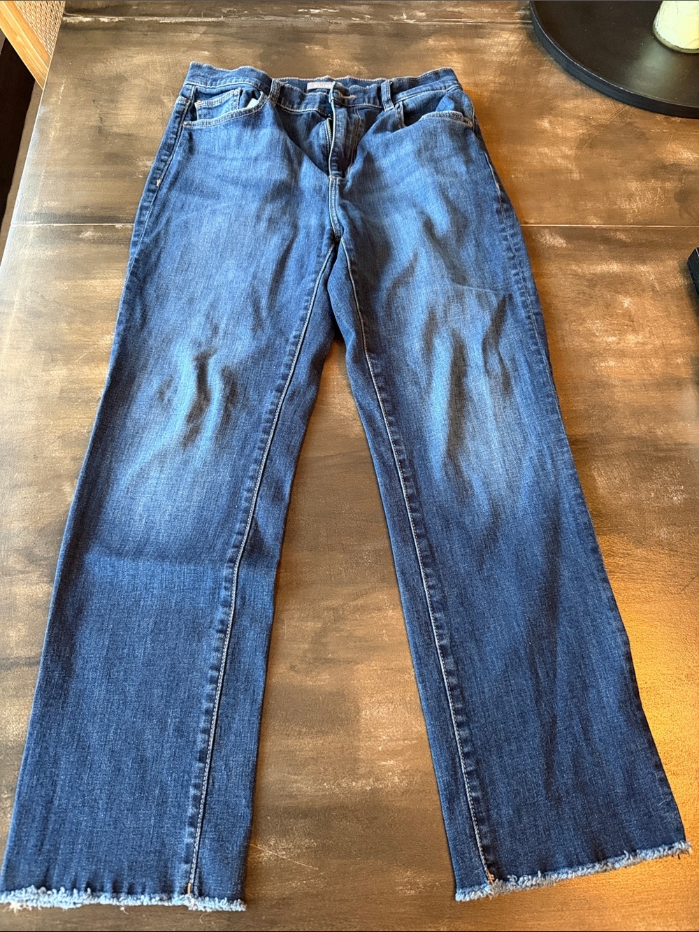 Women’s Straight-Leg Jeans in Dark Blue